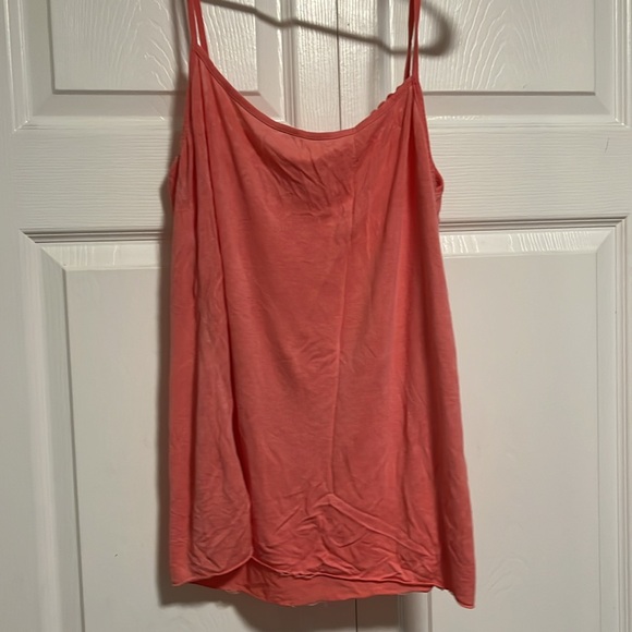 pink tank top - Picture 4 of 4